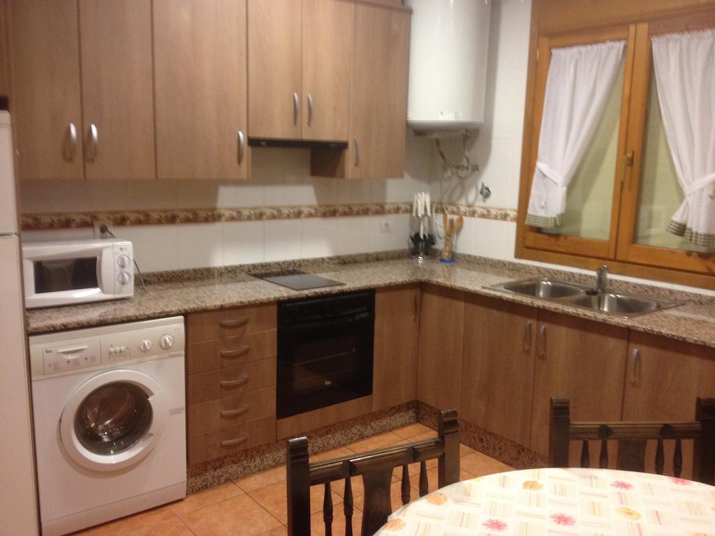 Apartaments La Fabrica Horta de Sant Joan Zimmer foto