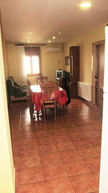 Apartaments La Fabrica Horta de Sant Joan Zimmer foto